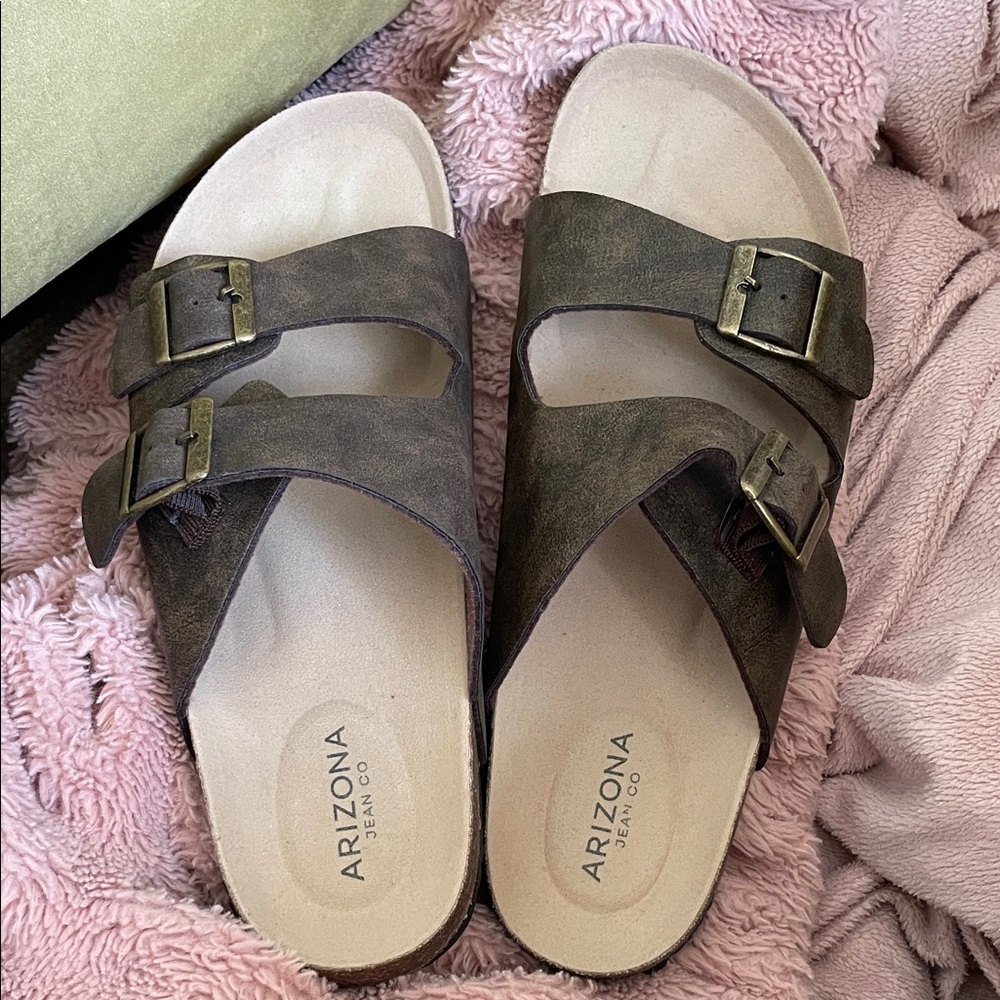 Arizona Jean Company Women's Dark Brown Buckle Sandals